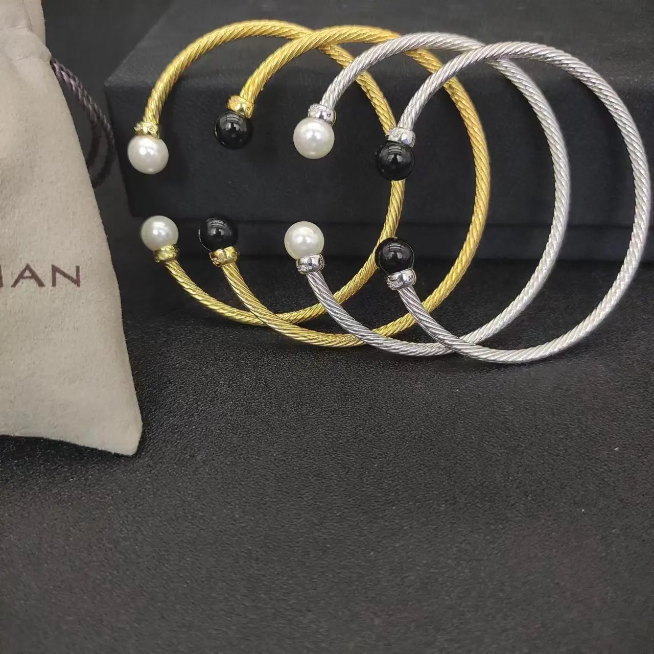 DY 3MM Cable Classic David Yurman S925 Sterling Silver Black Onyx And Paved Diamond Bracelet For Men's Jewelry Gift
DY 3MM Cable Classic David Yurman S925 Sterling Silver Black Onyx And Paved Diamond Bracelet For Men's Jewelry Gift