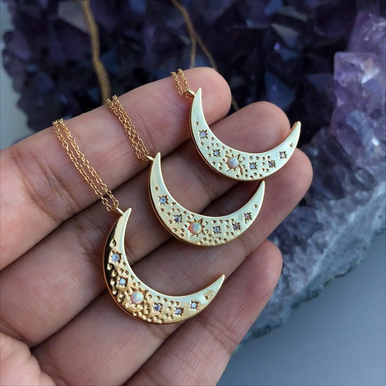 

Stainless Steel Chain Copper Plated Gold Colored Zircon Horn Crescent Pendant Necklace For Women Charm Jewelry Gift