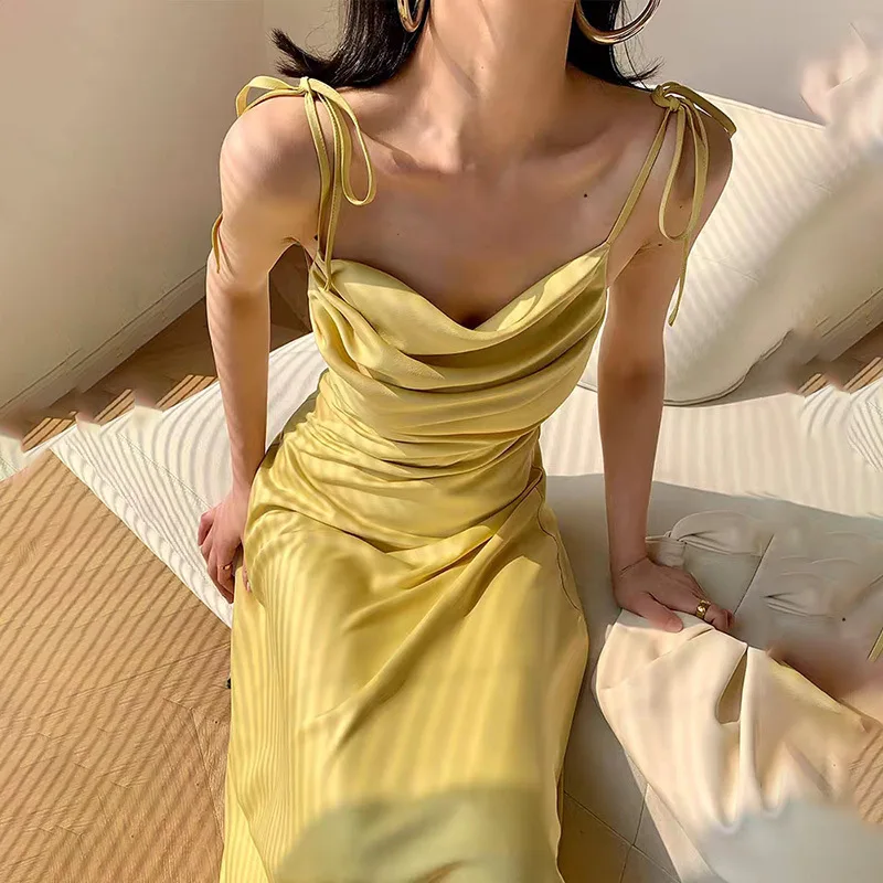 French Pleated Satin Suspender 2022 Women's Summer New Style Commuter Slim Midi Dress Vintage Elegant Casual Free Shipping Y2k
French Pleated Satin Suspender 2022 Women's Summer New Style Commuter Slim Midi Dress Vintage Elegant Casual Free Shipping Y2k
