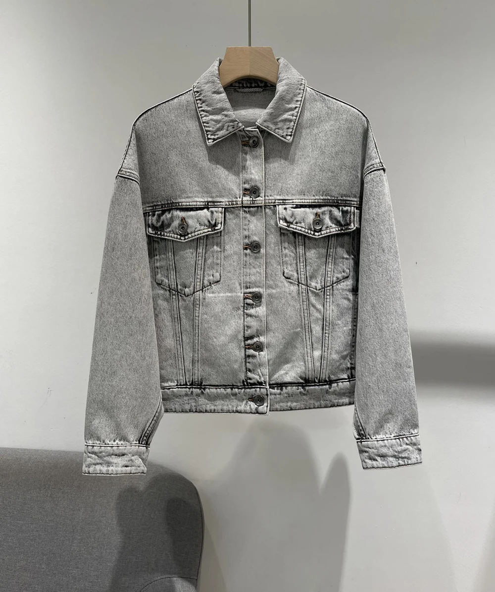 Spring New BC High Quality Women's Denim Jacket Shiny Bead Chain Design Casual Long Sleeve Coats For Female Clothing
Spring New BC High Quality Women's Denim Jacket Shiny Bead Chain Design Casual Long Sleeve Coats For Female Clothing