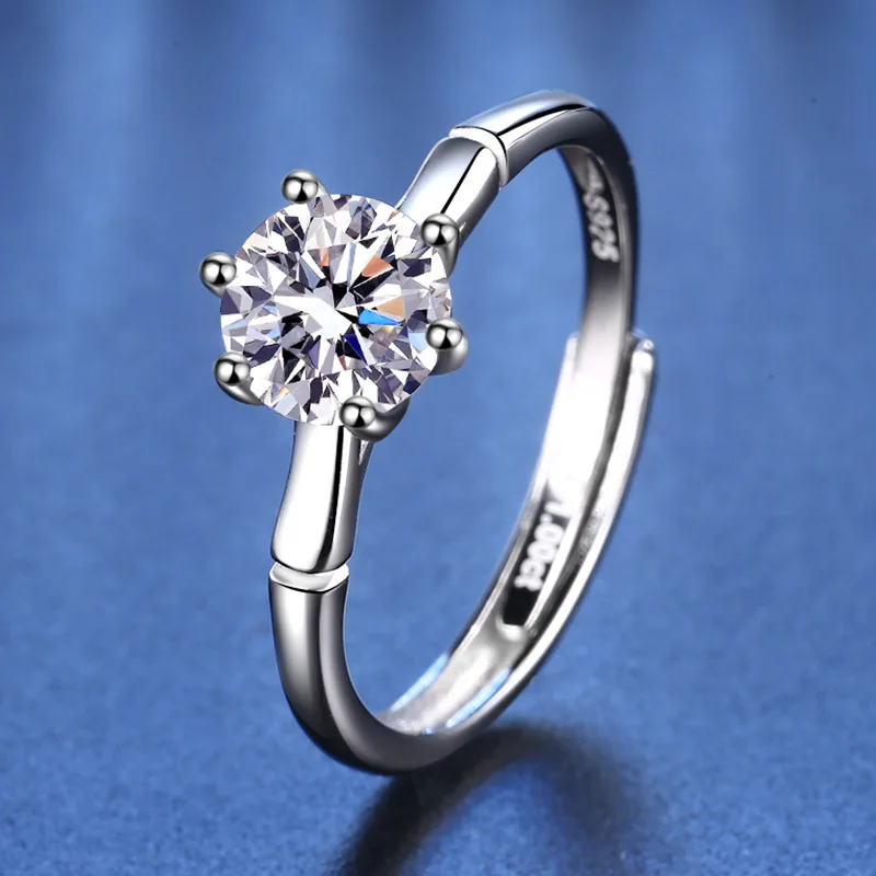 1.0 Carat Moissanite Diamond Ring 925 Silver Engagement Ring Classic Round Women's Wedding Gift Resizable Size
1.0 Carat Moissanite Diamond Ring 925 Silver Engagement Ring Classic Round Women's Wedding Gift Resizable Size