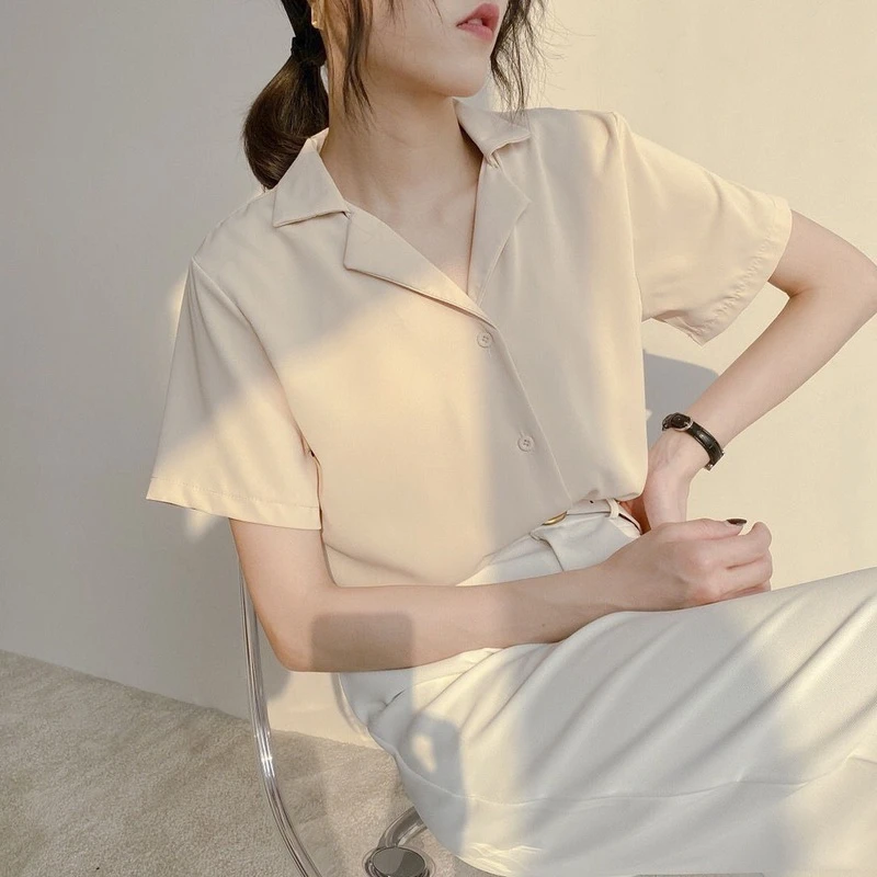 Retro Korean College Style Short-sleeved Shirt 2022 Summer Women Harajuku All-match Simple Blouse Solid Basic Casual Loose Top
Retro Korean College Style Short-sleeved Shirt 2022 Summer Women Harajuku All-match Simple Blouse Solid Basic Casual Loose Top