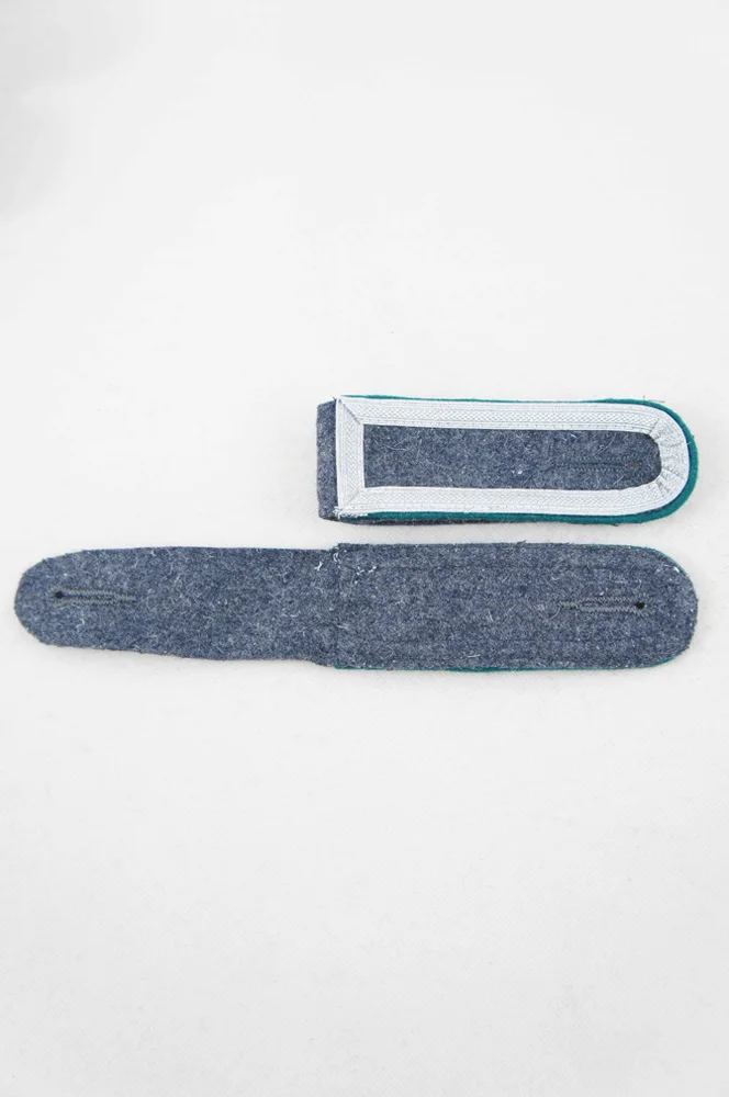 GISL-006 WWII German Luftwaffe field divisions HG / rifle Unterfeldwebel Staff Sgt shoulder boards
GISL-006 WWII German Luftwaffe field divisions HG / rifle Unterfeldwebel Staff Sgt shoulder boards