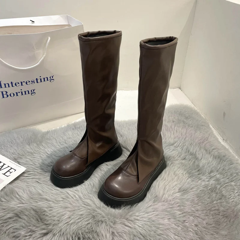 Laarzen Nieuwe 2022 Зимний дизайнерский мотоцикл Средней длины крюк Гладиатор Dikke zhomen Vrouwen Enkel Челси laarzen замшевая обувь
Laarzen Nieuwe 2022 Зимний дизайнерский мотоцикл Средней длины крюк Гладиатор Dikke zhomen Vrouwen Enkel Челси laarzen замшевая обувь