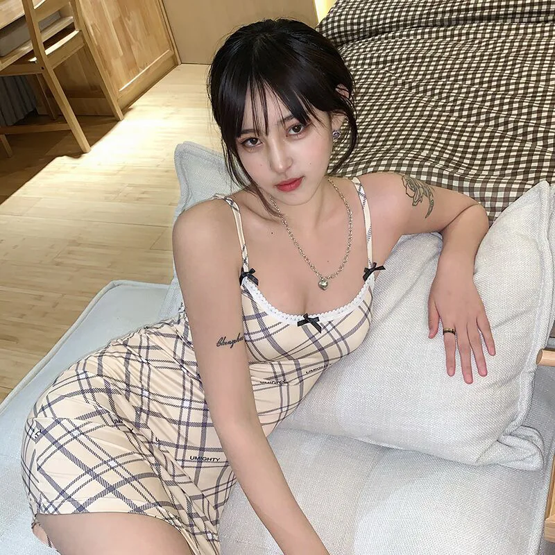 Spring and summer popular women's party dress with suspender and printed slim party dressvestidos
Spring and summer popular women's party dress with suspender and printed slim party dressvestidos