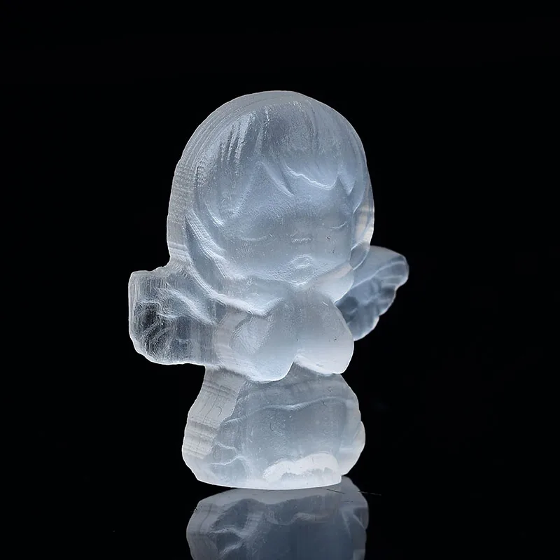 Статуя ангела из белого селенита
Статуя ангела из белого селенита