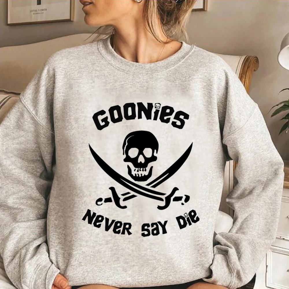 Женская флисовая толстовка с капюшоном, в виде черепа
Женская флисовая толстовка с капюшоном, в виде черепа