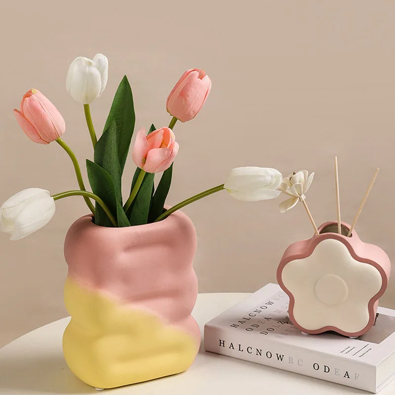 TingKe Nordic ins stitching color cotton candy shape ceramic vase modern home decoration desktop flower arrangement ornaments
TingKe Nordic ins stitching color cotton candy shape ceramic vase modern home decoration desktop flower arrangement ornaments