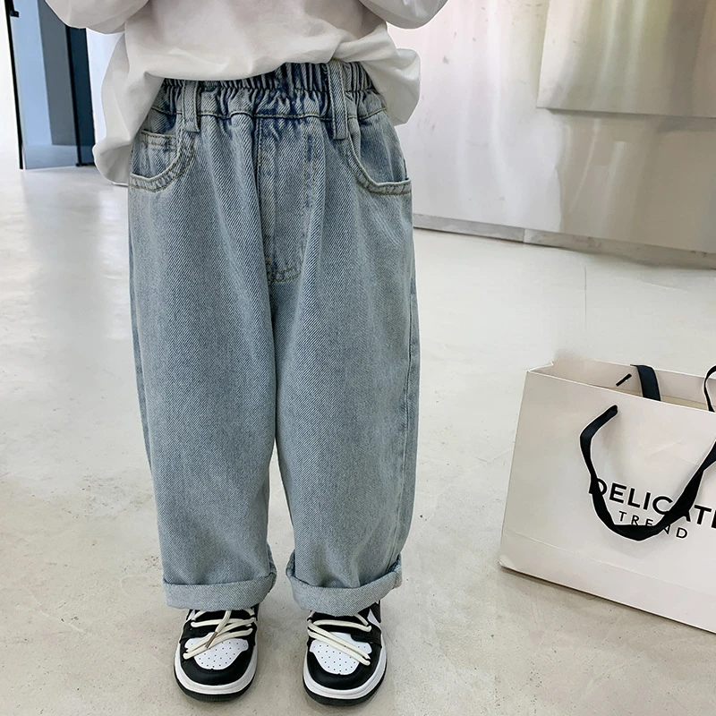 Korean children Washed cotton denim pants Boys and Girls fashion all-match straight jeans 1-7Years
Korean children Washed cotton denim pants Boys and Girls fashion all-match straight jeans 1-7Years
