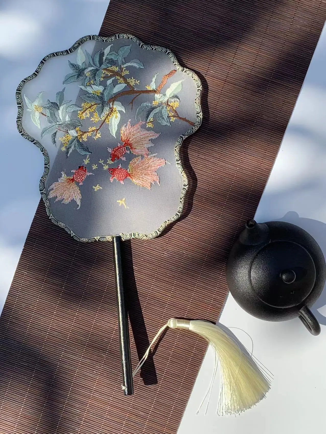 Antique Style Embroidery Circular Fan Chinese Style Han Costume Photo Props Dance Catwalk Accessories
Antique Style Embroidery Circular Fan Chinese Style Han Costume Photo Props Dance Catwalk Accessories