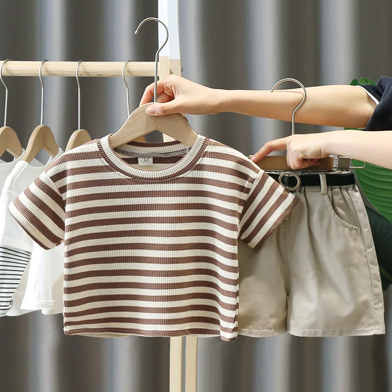 Children's Clothing Kit Boys Summer Dress 2022 New Baby Fashion Belt Striped Two-piece Set Designer Clothes
Children's Clothing Kit Boys Summer Dress 2022 New Baby Fashion Belt Striped Two-piece Set Designer Clothes