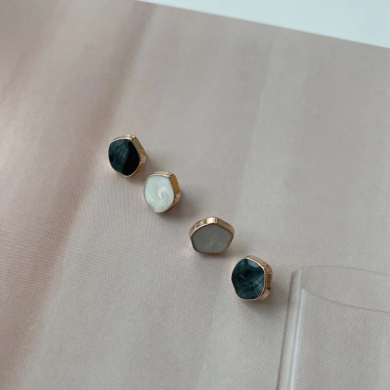 women's button Sewing Accessories Shaped point oil small buttons shirt sleeve collar buckle summer tops buckle women's cardigan
women's button Sewing Accessories Shaped point oil small buttons shirt sleeve collar buckle summer tops buckle women's cardigan