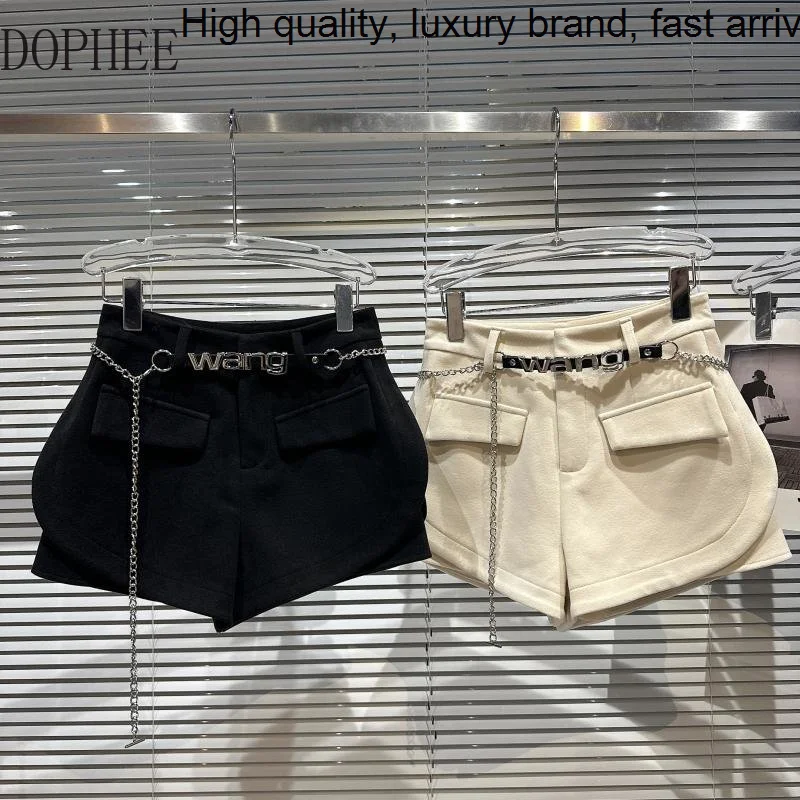 New Fashion 2023 Women Winter Wool Trendy High Metal Letters Waist Chain Pockets Wide Leg Boots Shorts for Lady
New Fashion 2023 Women Winter Wool Trendy High Metal Letters Waist Chain Pockets Wide Leg Boots Shorts for Lady