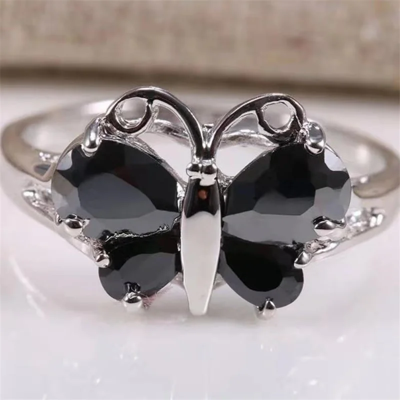 European and American Delicate Black Zircon Butterfly Ring Women's Wedding Party Fashion Jewelry Handwear Size 6-10
European and American Delicate Black Zircon Butterfly Ring Women's Wedding Party Fashion Jewelry Handwear Size 6-10