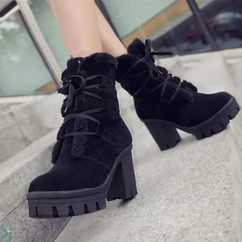 Cross-Laced Ultra-High Thick-Heeled British Style Mid-Tube Boots Plush Lining Winter Warm Snow Boots Green Women's Short Boots
Cross-Laced Ultra-High Thick-Heeled British Style Mid-Tube Boots Plush Lining Winter Warm Snow Boots Green Women's Short Boots