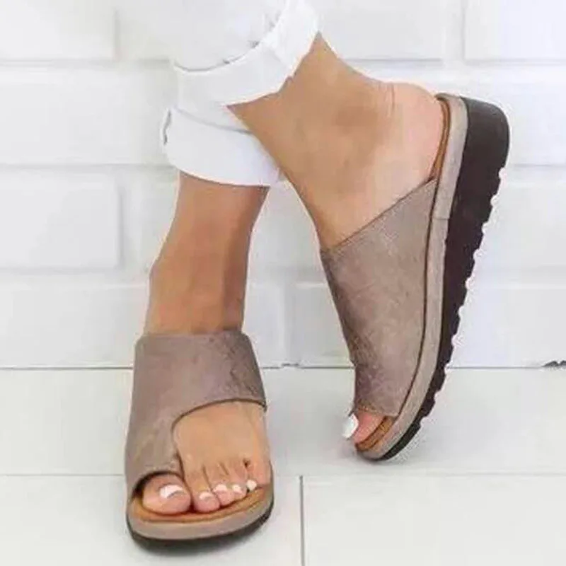 New Women Shoes Comfy Platform Women Slippers Flat Sole Casual Soft Big Toe Foot Sandal Orthopedic Bunion Corrector
New Women Shoes Comfy Platform Women Slippers Flat Sole Casual Soft Big Toe Foot Sandal Orthopedic Bunion Corrector