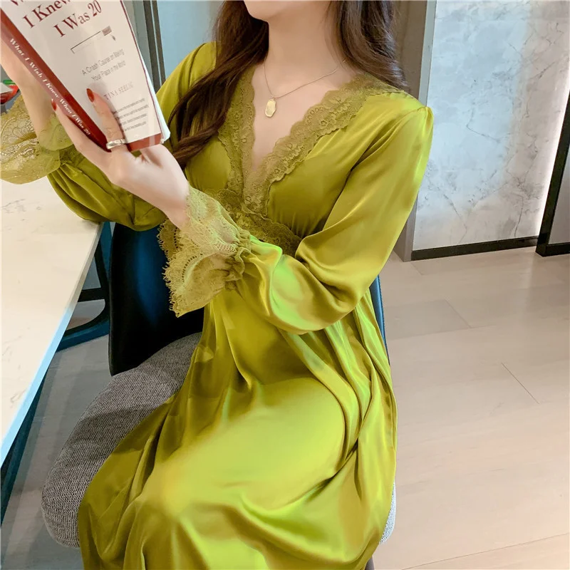 Summer Satin Night Dress Women Sleepwear with Bras Long Lace Nightgown Short Sleeve Sleepdress Loose Intimate Lingerie Nightwear 
Summer Satin Night Dress Women Sleepwear with Bras Long Lace Nightgown Short Sleeve Sleepdress Loose Intimate Lingerie Nightwear