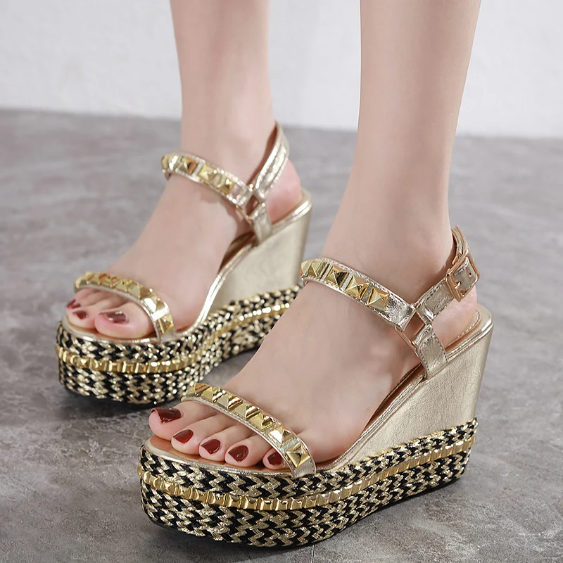 High Platform Wedges Party Sandals Women Rivet Decor Ankle Strap One-strap Genuine Leather Summer Shoes Zapatos Mujer
High Platform Wedges Party Sandals Women Rivet Decor Ankle Strap One-strap Genuine Leather Summer Shoes Zapatos Mujer