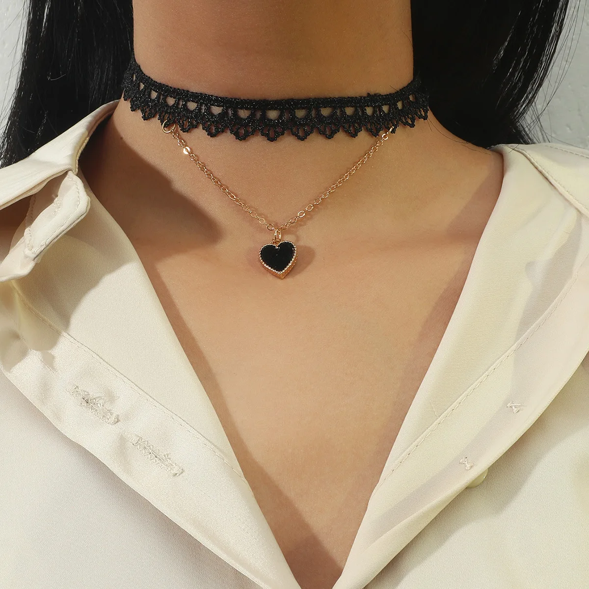 YADELAI Sexy Gothic Necklace Black Lace Necklace Vintage Double Heart Bone Chain Pendant For Women Girl Neck Jewelry Accessories
YADELAI Sexy Gothic Necklace Black Lace Necklace Vintage Double Heart Bone Chain Pendant For Women Girl Neck Jewelry Accessories