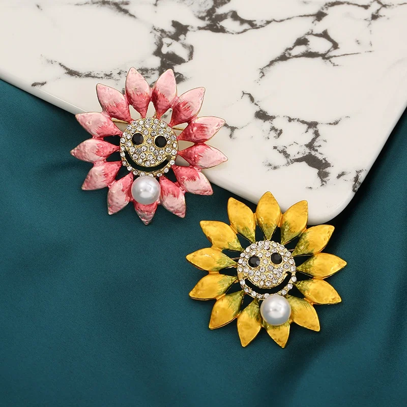 Fashion sun flower temperament brooch wild pearl sunflower pearl brooches jacket accessories
Fashion sun flower temperament brooch wild pearl sunflower pearl brooches jacket accessories