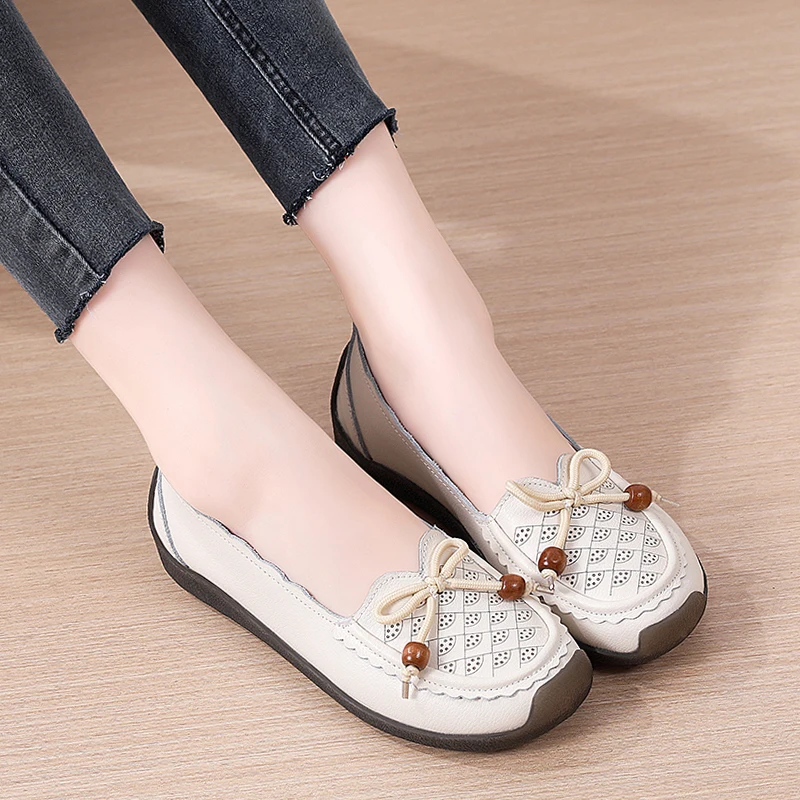 Women Shoes Flats Leather Sneakers Women 2022 Comfortable Female Casual Walking Footwear Fashion Large Size Loafers Shoes Women
Women Shoes Flats Leather Sneakers Women 2022 Comfortable Female Casual Walking Footwear Fashion Large Size Loafers Shoes Women