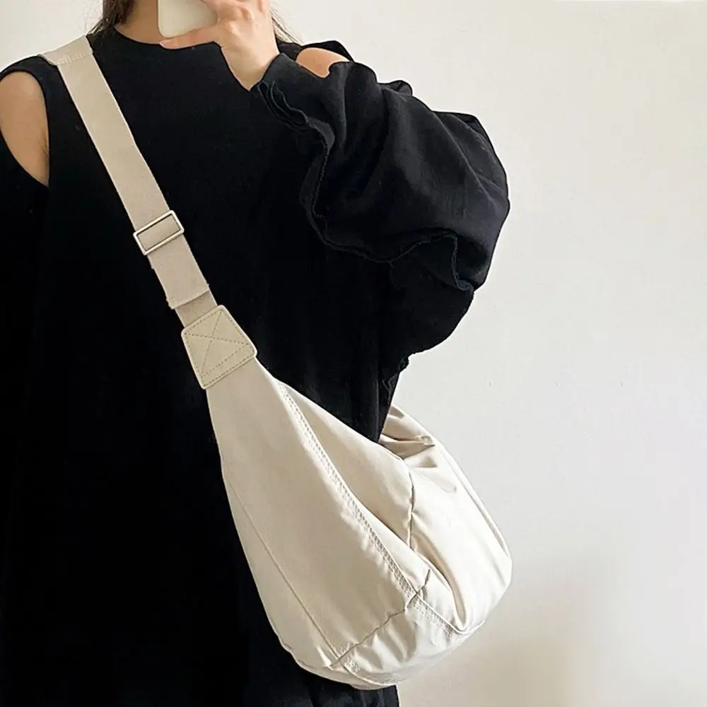 Cotton Crossbody Bag Simple Large-Capacity Solid Color Messenger Bag Lightweight Dumpling Bag Women
Cotton Crossbody Bag Simple Large-Capacity Solid Color Messenger Bag Lightweight Dumpling Bag Women