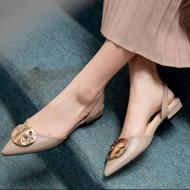 Summer Women Shoes Classics Metal Button Pointed Toe Sandals Fashion Comfort Slip-on Flats Loafers Ladies Single Zapatos
Summer Women Shoes Classics Metal Button Pointed Toe Sandals Fashion Comfort Slip-on Flats Loafers Ladies Single Zapatos