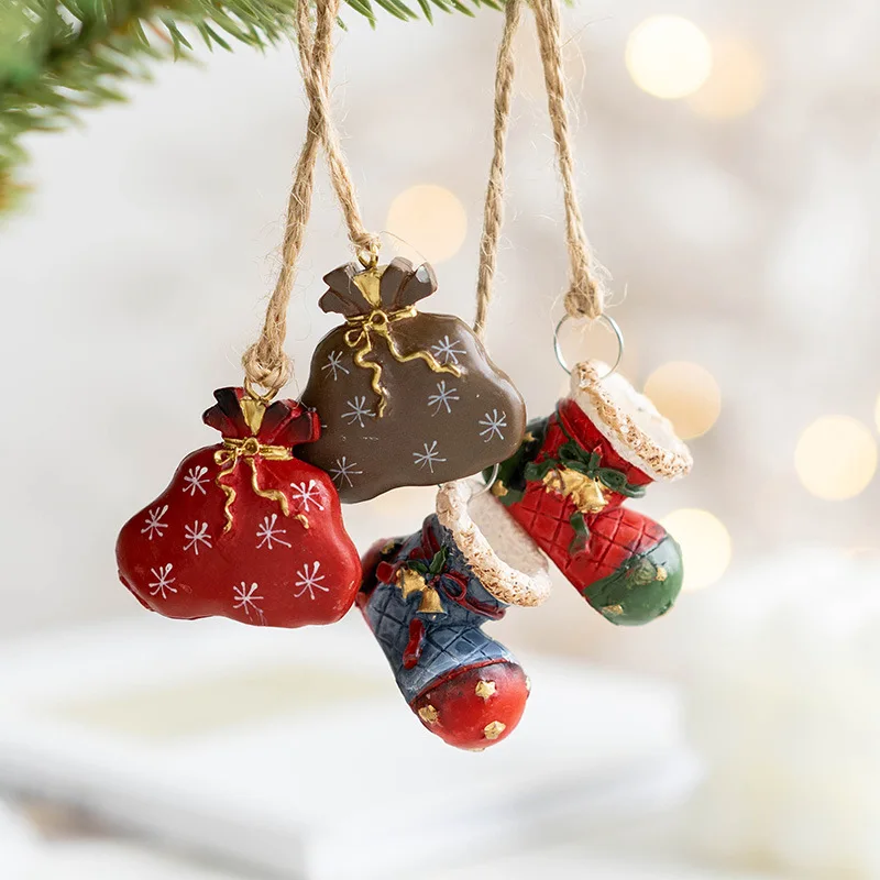 4pcs Christmas Gift Bag Christmas Socks Decorative Accessories Christmas Tree Decoration Small Pendant American Retro Pendant
4pcs Christmas Gift Bag Christmas Socks Decorative Accessories Christmas Tree Decoration Small Pendant American Retro Pendant