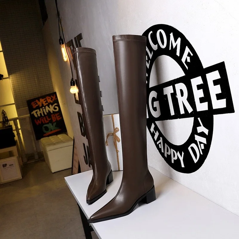 European and American fashion simple thick heel high heel pointed sexy pedicure leg over the knee boots boots
European and American fashion simple thick heel high heel pointed sexy pedicure leg over the knee boots boots