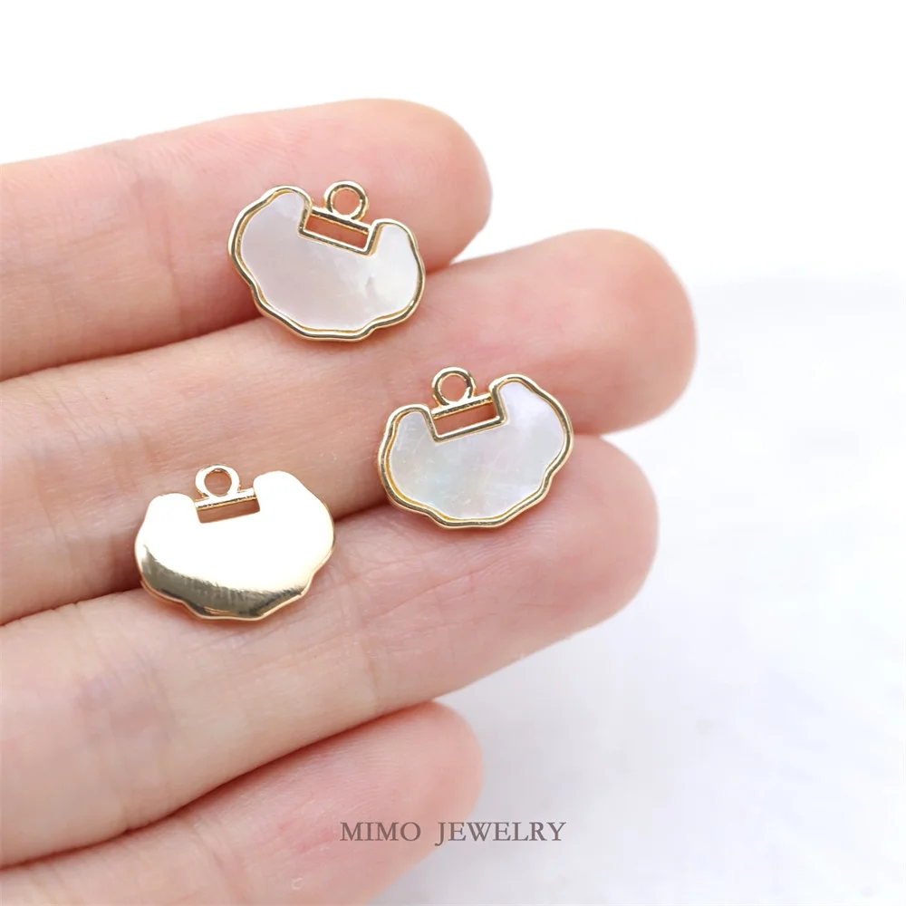 White Fritillaria Ruyi National Style Simple Charm Pendants 14K Real Gold Plated Brass Jewelry Making Supplies Diy Accessories
White Fritillaria Ruyi National Style Simple Charm Pendants 14K Real Gold Plated Brass Jewelry Making Supplies Diy Accessories