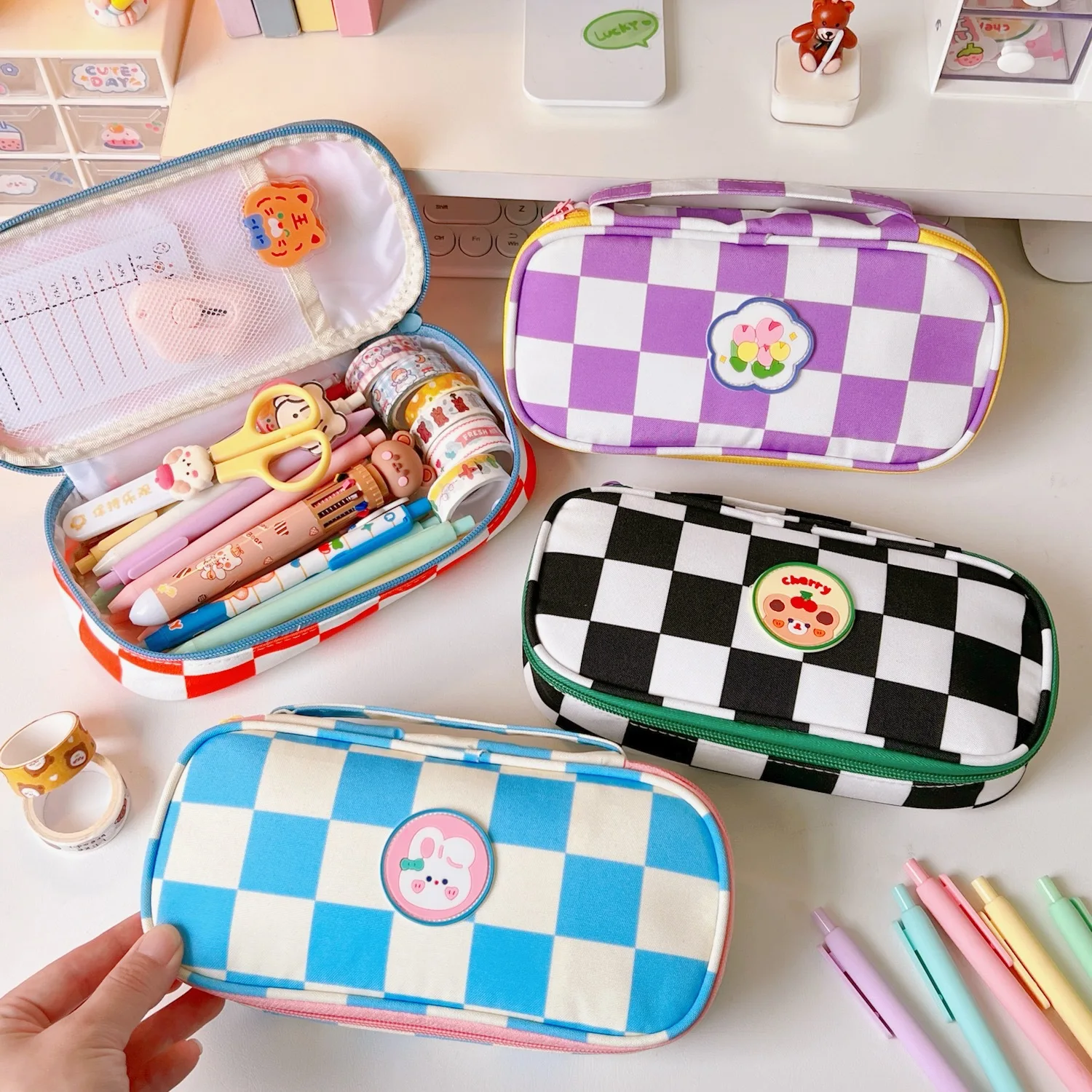 Kawaii Bear Rabbit Cartoon Checkerboard Portable Large-capacity Pencil Case Korean Stationery School Stationery Bag
Kawaii Bear Rabbit Cartoon Checkerboard Portable Large-capacity Pencil Case Korean Stationery School Stationery Bag