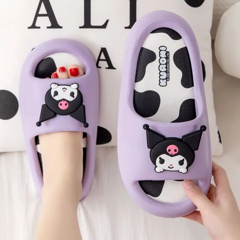 Милые шлепанцы Sanrio Kuromi Cinnamoroll My Melody, летние износостойкие Нескользящие шлепанцы с мягкой подошвой, домашний подарок для детей на день рождения
Милые шлепанцы Sanrio Kuromi Cinnamoroll My Melody, летние износостойкие Нескользящие шлепанцы с мягкой подошвой, домашний подарок для детей на день рождения