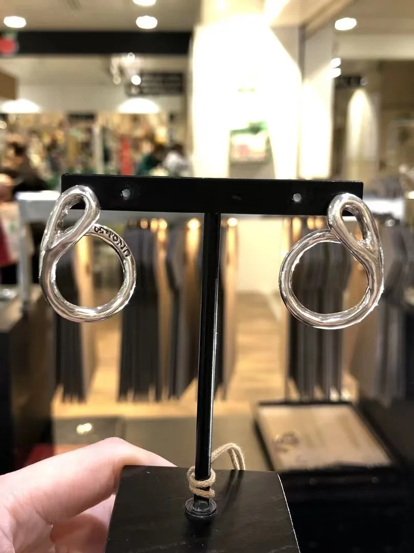 2023 New Style Stainless Steel Alloy Popular Plated 925 Silver Charm Fashionable and Generous Earrings Transportation for Women
2023 New Style Stainless Steel Alloy Popular Plated 925 Silver Charm Fashionable and Generous Earrings Transportation for Women