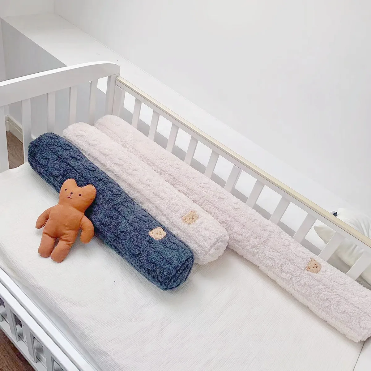 Pillow Super Soft Cotton Padded Neck Newborn Bed Bumper Baby Cylindrical Long Sleep Support Comfort Cojin Antivuelco
Pillow Super Soft Cotton Padded Neck Newborn Bed Bumper Baby Cylindrical Long Sleep Support Comfort Cojin Antivuelco