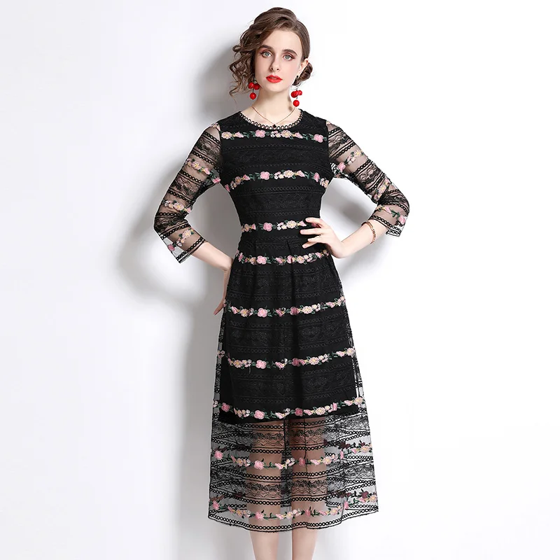 High Quality Women Spring Summer Mesh Dress Fashion Slim Cocktail Party Robe Female Vintage Embroidery Floral Dress Vestidos
High Quality Women Spring Summer Mesh Dress Fashion Slim Cocktail Party Robe Female Vintage Embroidery Floral Dress Vestidos