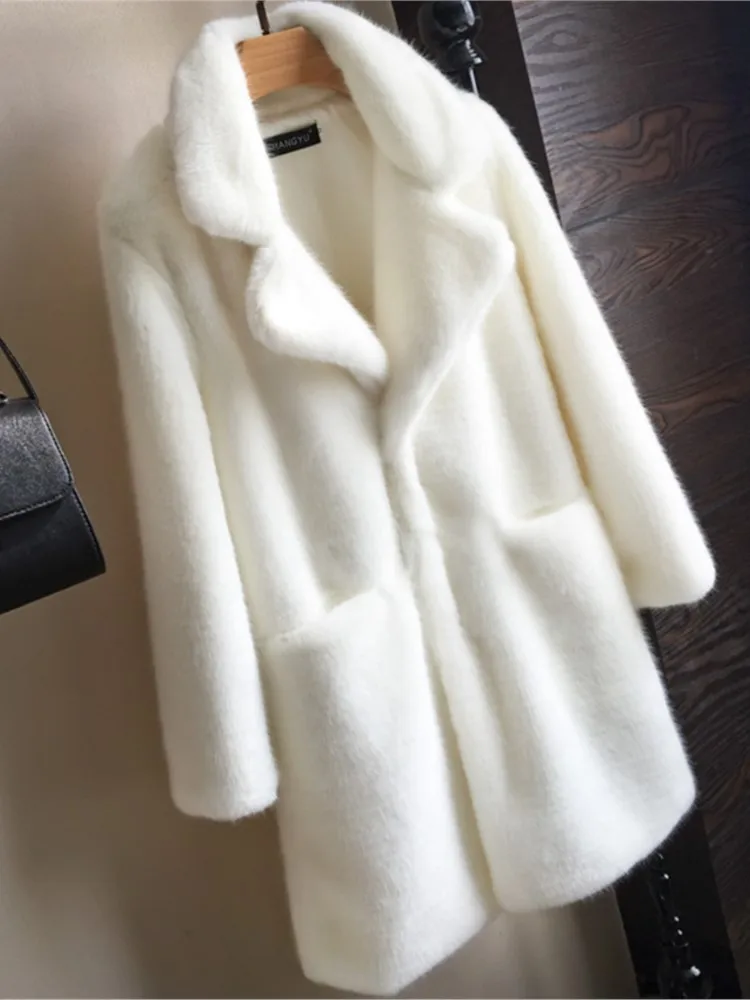 Women Mink Faux Fur Coat Solid Female Turn Down Collar Winter Warm Fake Fur Lady Coat Casual Jacket
Women Mink Faux Fur Coat Solid Female Turn Down Collar Winter Warm Fake Fur Lady Coat Casual Jacket