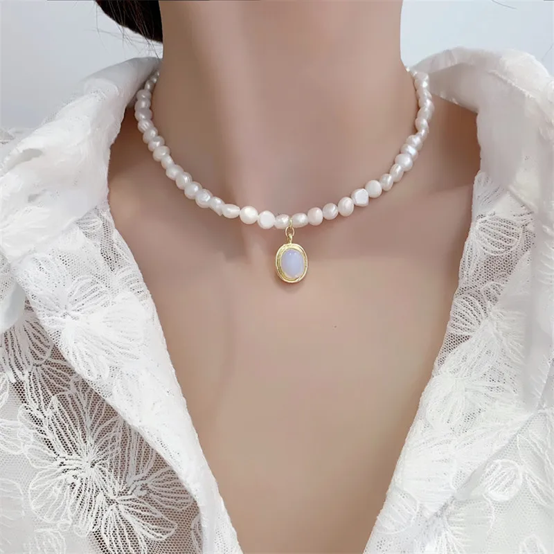New 2022 Fashion Natural Pearl Choker Vintage Baroque Necklace Luxury Chain Pendant Necklaces for Women Jewelry Girl Party Gifts
New 2022 Fashion Natural Pearl Choker Vintage Baroque Necklace Luxury Chain Pendant Necklaces for Women Jewelry Girl Party Gifts
