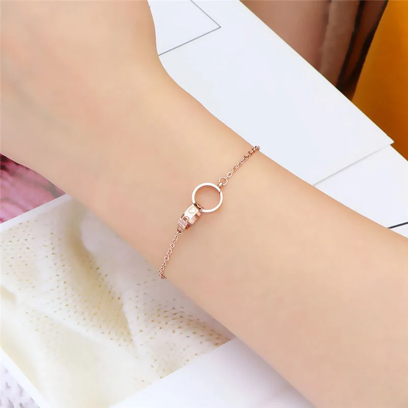 Korean Love Double Rings Women Bracelet Titanium Steel 18k Rose Gold Student Simple Girlfriend Chain Jewelry Accessories Party
Korean Love Double Rings Women Bracelet Titanium Steel 18k Rose Gold Student Simple Girlfriend Chain Jewelry Accessories Party
