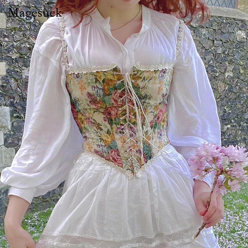 Vintage Lace Up Jacquard Tops Elegant Chest Wrap Floral Tops Summer New Sexy Lace Tank Tops Women Sweet Printed Short Top 21704 
Vintage Lace Up Jacquard Tops Elegant Chest Wrap Floral Tops Summer New Sexy Lace Tank Tops Women Sweet Printed Short Top 21704