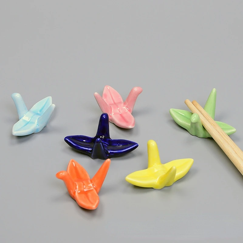 Home Decoration Ceramic Solid Chopstick Holder Creative Thousand Paper Crane Craft Ornament Living Room Dining Table Accessories
Home Decoration Ceramic Solid Chopstick Holder Creative Thousand Paper Crane Craft Ornament Living Room Dining Table Accessories