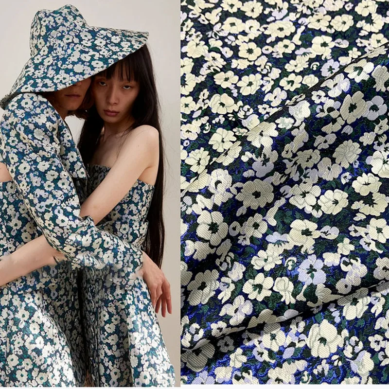 Yarn-dyed Jacquard Chemical Fiber Fabric Elegant Flower Cloth By Meter Dress Suit Coat Fashion Material
Yarn-dyed Jacquard Chemical Fiber Fabric Elegant Flower Cloth By Meter Dress Suit Coat Fashion Material