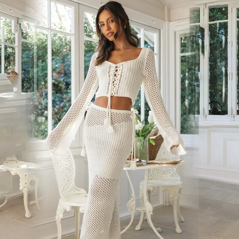 Summer New Women's Beach Suit Solid Color Sexy Knitted Hollow out Beach Bikini Swimsuit Outwear Set 
Summer New Women's Beach Suit Solid Color Sexy Knitted Hollow out Beach Bikini Swimsuit Outwear Set