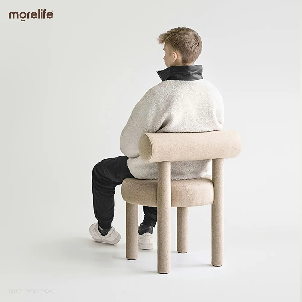 Nordic designer creative dining chair makeup chair dressing stool luxury modern simple furniture hotel leisure chair furniture
Nordic designer creative dining chair makeup chair dressing stool luxury modern simple furniture hotel leisure chair furniture