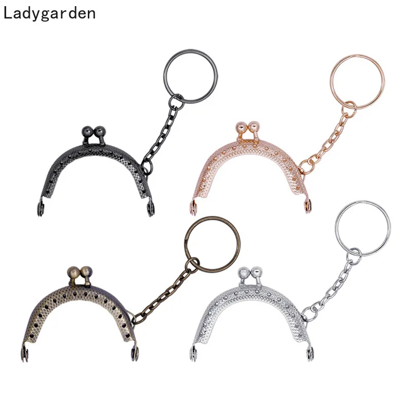 10PCS 4cm Antique Bronze Vintage Clutch Coin Purse Metal Frame Kiss Clasp with Key Ring Handbag Handle DIY Craft Bag Accessory
10PCS 4cm Antique Bronze Vintage Clutch Coin Purse Metal Frame Kiss Clasp with Key Ring Handbag Handle DIY Craft Bag Accessory
