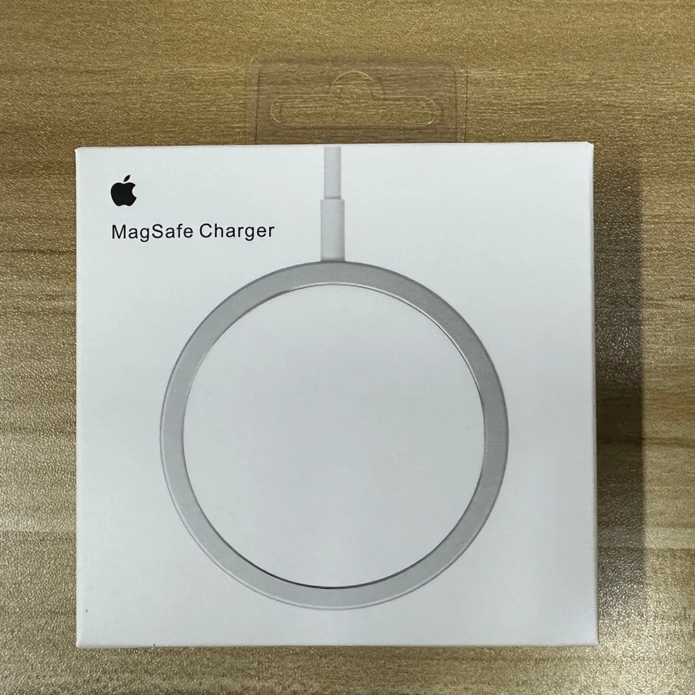 Apple MagSafe Charger - Wireless Charger with Fast Charging Capability, Type C Wall Charger, Compatible with iPhone and AirPods
Apple MagSafe Charger - Wireless Charger with Fast Charging Capability, Type C Wall Charger, Compatible with iPhone and AirPods