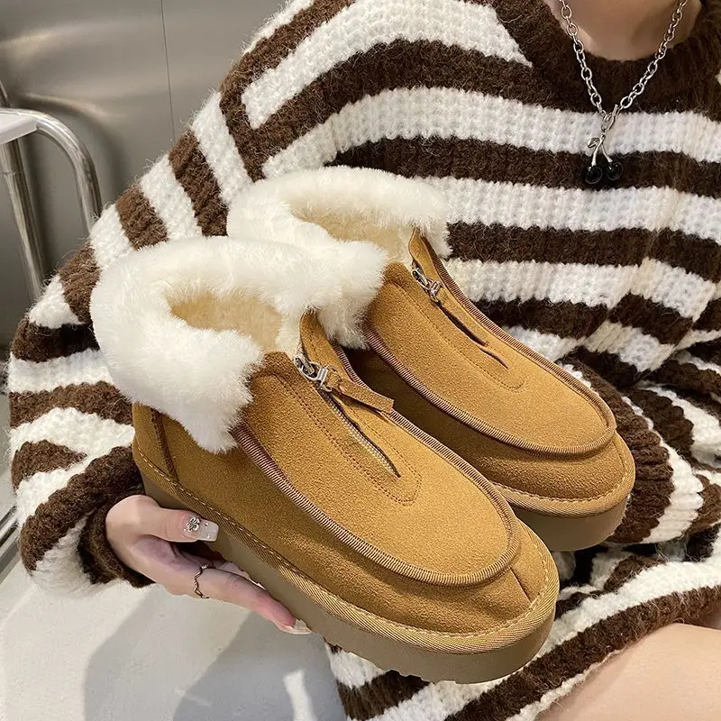 Ботинки женские короткие замшевые на платформе, с хлопковой подкладкой, Нескользящие
Ботинки женские короткие замшевые на платформе, с хлопковой подкладкой, Нескользящие