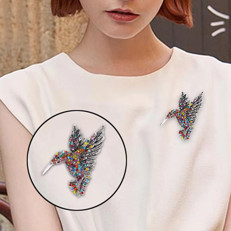 

Elegant Colorful Rhinestone Hummingbird Brooches For Women Animal Pin Korea Fashion Accessories Winter Coat Party Jewelry