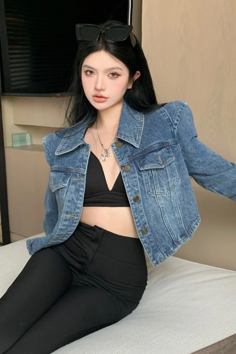 Casual jacket,2023 new,Korean Blue Right Angle Shoulder Puff Sleeve Short Denim Coats Women Casual Retro Shoulder Pad Jeans Jack
Casual jacket,2023 new,Korean Blue Right Angle Shoulder Puff Sleeve Short Denim Coats Women Casual Retro Shoulder Pad Jeans Jack