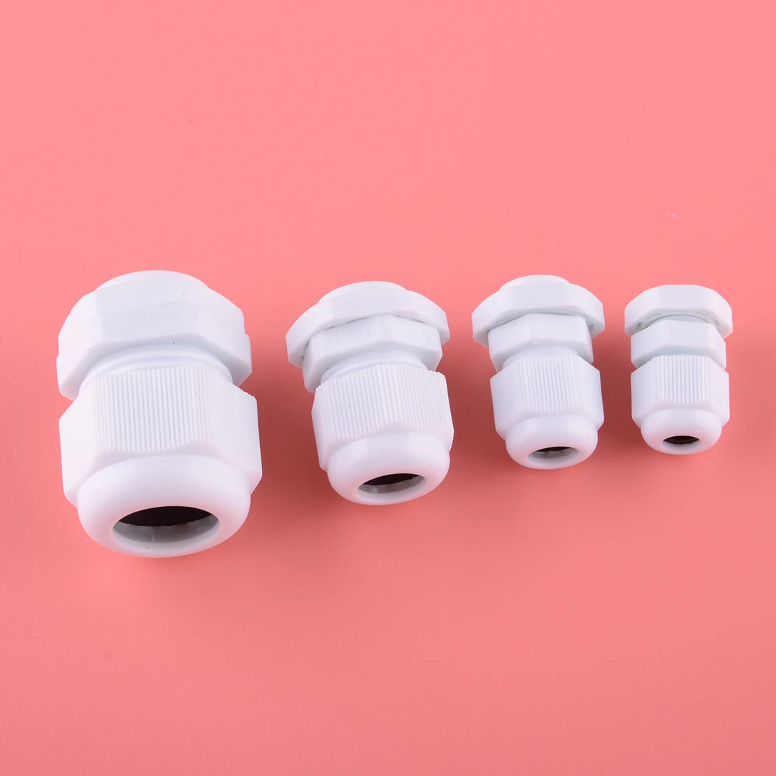M12 M16 M20 M25 1 Set Strain Relief Cord Grip Cable Wire Gland Lock Nut for Machine Control Stations Distribution Boards
M12 M16 M20 M25 1 Set Strain Relief Cord Grip Cable Wire Gland Lock Nut for Machine Control Stations Distribution Boards
