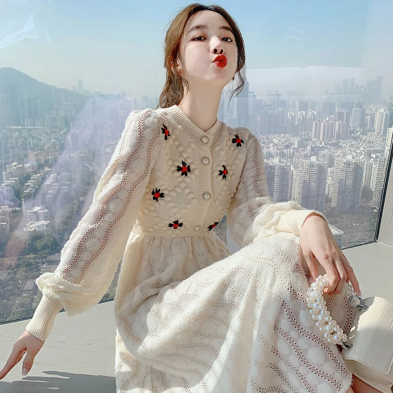 The largest knitted women's dress 2021 exquisite style embroidery wool long dress dress party 2021 autumn
The largest knitted women's dress 2021 exquisite style embroidery wool long dress dress party 2021 autumn